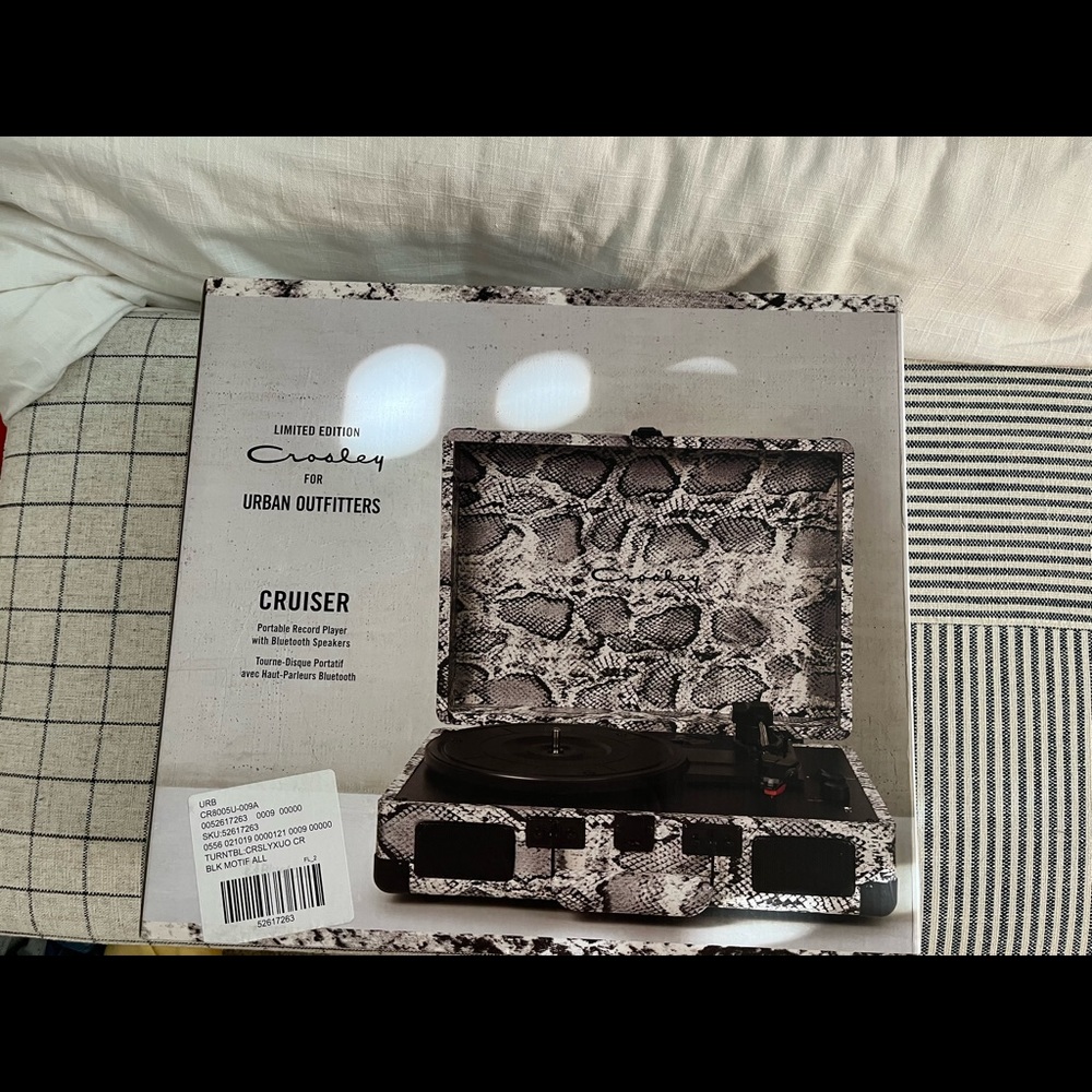 Limited edition record player from UO!